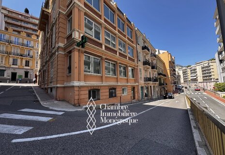 Office for Rent in la Condamine