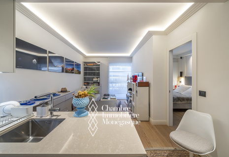 AGENTE ESCLUSIVO - ELEGANTE 2P 60M² RISTRUTTURATO - RESIDENZA CON PORTINERIA - PARCHEGGIO E CANTINA IN AGGIUNTA