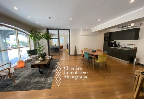 NOUVEAU : Grands Bureaux avec 3 Parking