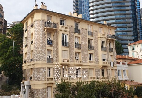 PLEASANT 3 ROOM APARTMENT UNDER LAW 887