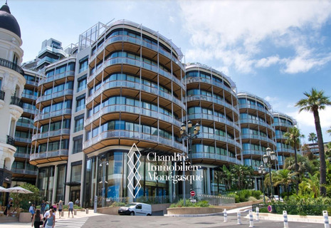 DUPLEX ONE MONTE CARLO 5 LOCALI