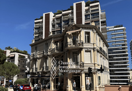CARRE D’OR - 5 LOCALI IN EDIFICIO BORGHESE