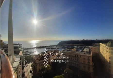 Exceptionnel duplex avec vue sur le Rocher et la mer – 410 m²
