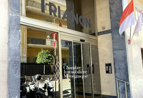 NEW - TRIANON - CHARMING RENOVATED 2 ROOM APARTMENT WITH SEA VIEW WITH PARKING