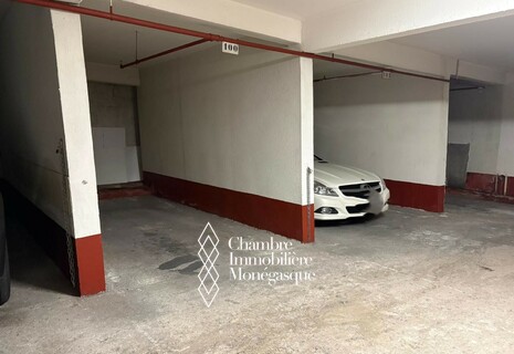 Château Amiral - Double parking space for rent