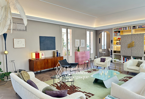 RARE ! EXCEPTIONNEL APPARTEMENT DUPLEX PLEIN DE CHARME A MONACO-VILLE PROCHE DU PALAIS PRINCIER