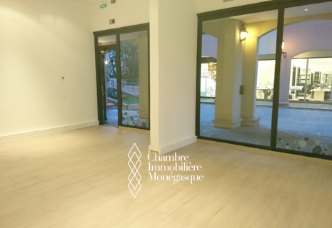 Bureau avec accès direct - Fontvieille