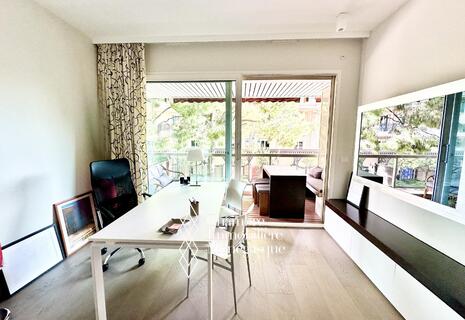 Studio moderne avec parking | Carré d'or