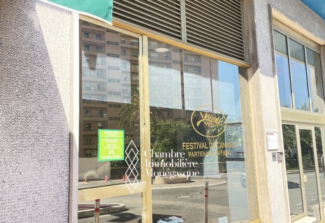NEW TROCADERO COMMERCIAL PREMISES PRECARIOUS LEASE OR OFFICE LEASE