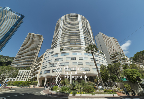 Château Périgord / Large studio with panoramic sea view terrace