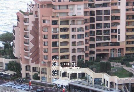 FONTVIEILLE - FOND DE COMMERCE 290m²