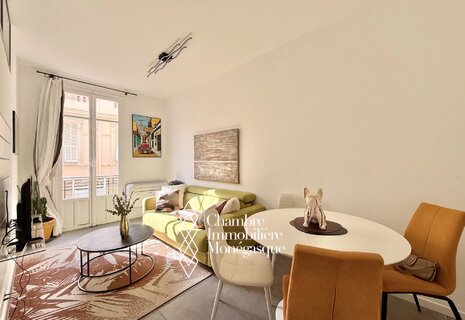 MONACO-VILLE – VENTE STUDIO AMÉNAGÉ EN 2 PIÈCES – PLEIN DE CHARM