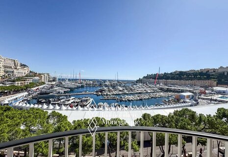 Sous Offre - Opportunité exceptionnelle sur le port de Monaco