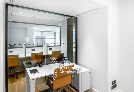 PORT HERCULE: bureau de 9m2 en location
