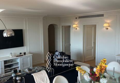 Elégant appartement de 3 pièces à la location sur les hauteurs du quartier de la Condamine