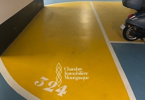 REGINA : PARKING A LOUER