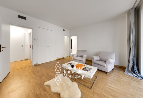 SALE BEAUTIFUL 2ROOM APARTMENT MONTE CARLO