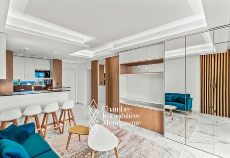 Ligures : Studio Entièrement Rénové avec Vue Mer Panoramique, Cave et Parking