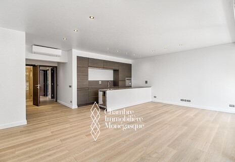 Château Périgord II: 4 Pièces Refait à Neuf avec Vue Mer