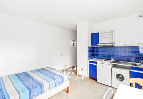 Château Amiral: Studio avec parking en bon état