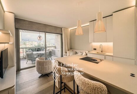 Exclusive mandate: Fully furnished luxury apartment
