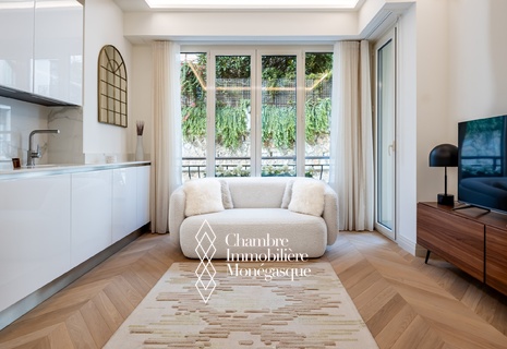 Deux-pièces rénové proche centre