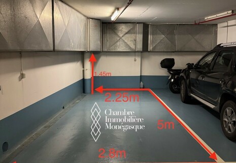 HARBOUR LIGHTS PALACE : Parking à louer près de la gare