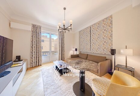 Palais Miramar – Elegant Bourgeois 2-Bedroom Apartment in the He