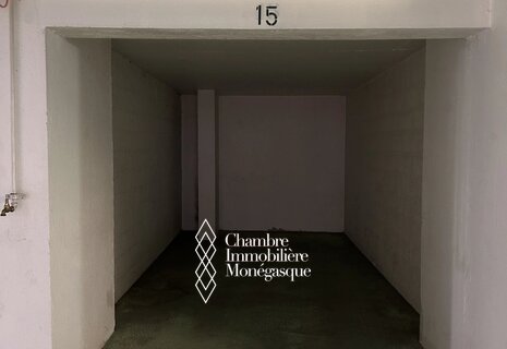 PARKING - LE VALLESPIR