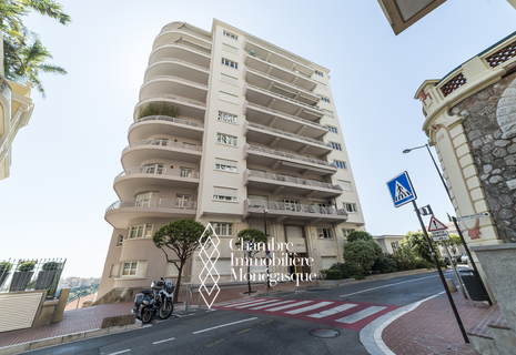 GRANDE CHAMBRE DE SERVICE