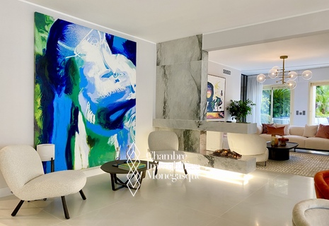 SUPERBE PARADIS DE 3 CHAMBRES AVEC UN PATIO-JARDIN PRIVÉ