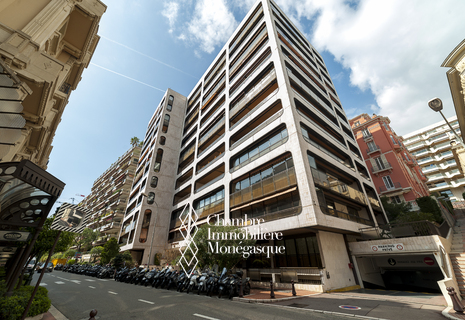 Carré d'Or: Emplacement de voiture fermé