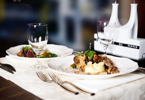 MONTE CARLO - FONDS DE COMMERCE RESTAURANT - RUE PASSANTE