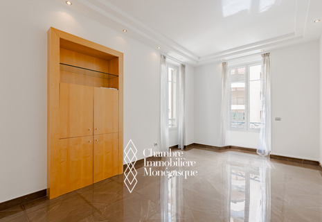 APPARTEMENT EN COURS DE RÉNOVATION EN VENTE - MONTE-CARLO