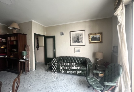STUDIO IN NEED OF RENEVATION WITH BALCONY - BEL HORIZON