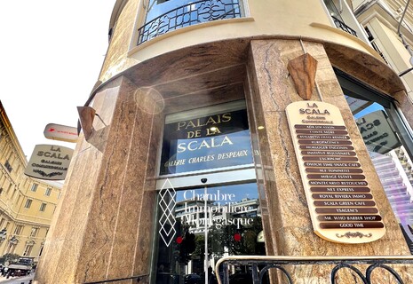 BUREAU - PALAIS DE LA SCALA