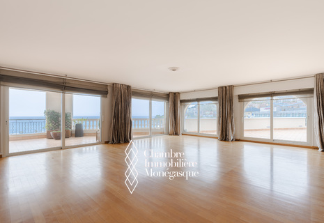 MAJESTIC 5 BEDROOM APARTMENT WITH POOL AND SEA VIEW