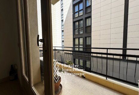 SHAKESPEARE – Appartement 3 pièces à rénover avec fort potentiel