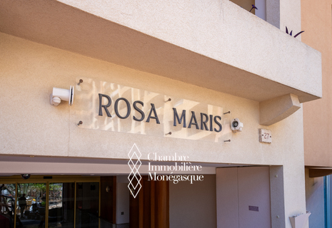Pretty 2 room apartment renovated with parking and cellar in the heart of Fontvieille