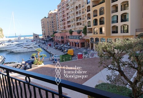 Fontvieille - Bright studio on the Place des Oliviers