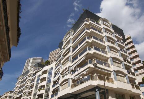 Sontuoso appartamento di 4 locali completamente rinnovato | Terrazza di 95m²