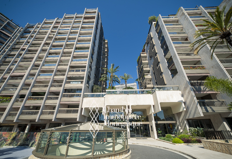 PARK PALACE : STUDIO - TERRASSE - CAVE - PARKING