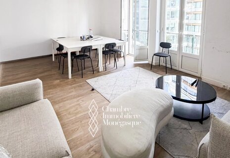 Carré d'Or – Elegant 2-Bedroom Apartment with Terrace