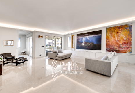 Magnificent 6 room apartment close to the beaches