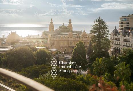 Luxurious 5-bedroom apartment in the heart of the Carré d’Or