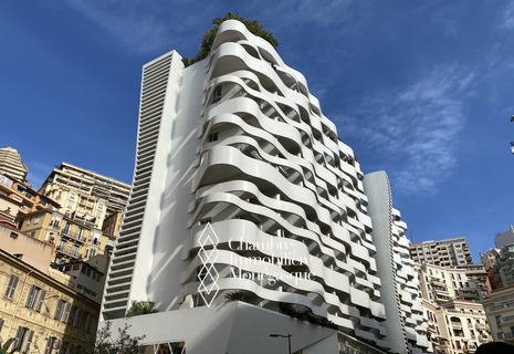 REDUCED FOR SALE ....LE STELLA - LOVELY UNIT FOR SALE -
