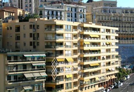 Chambre de bonne Beau Rivage, avenue d'Ostende