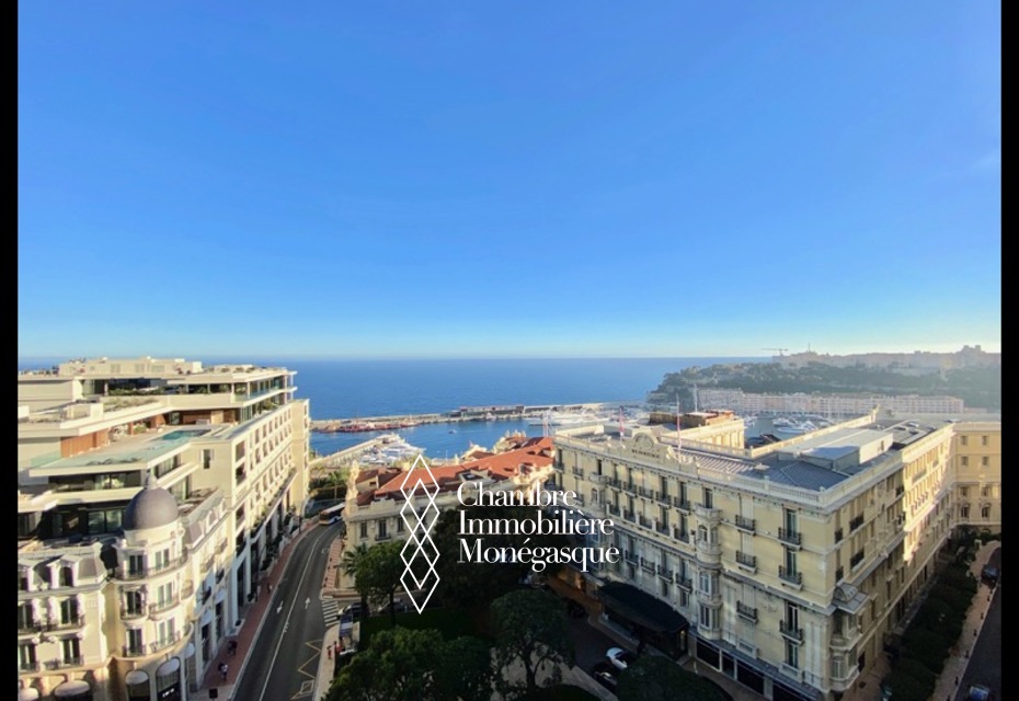 Walls for sale - High potential - 'Carre d'Or'