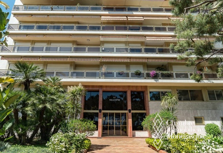 Monaco / Le Vallespir / Appartement mixte de 3/4 pièces ⤊