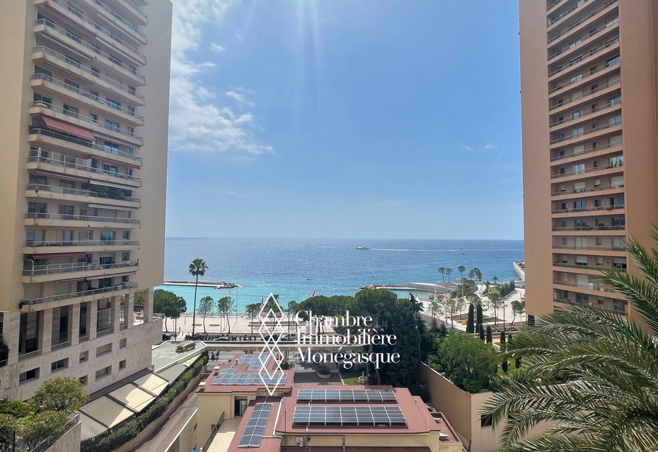 LOCATION 3 PIECES VUE MER ' CASABIANCA' BLOC B